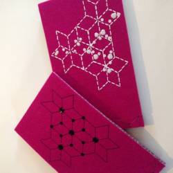 Carnets asiatiques brod�s